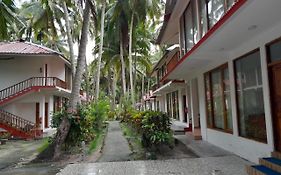 Crossbill Beach Resort